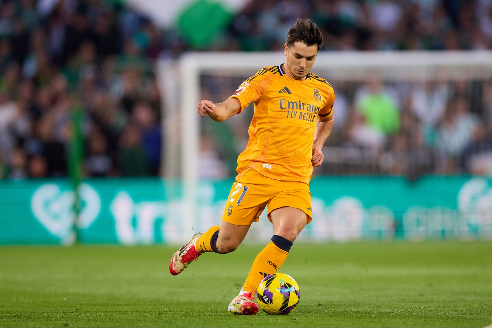 SEVILLE, SPAIN - MARCH 01: Brahim Diaz of Real Madrid in action during the LaLiga match between Real Betis Balompie and Real Madrid CF at Estadio Benito Villamarin on March 01, 2025 in Seville, Spain.